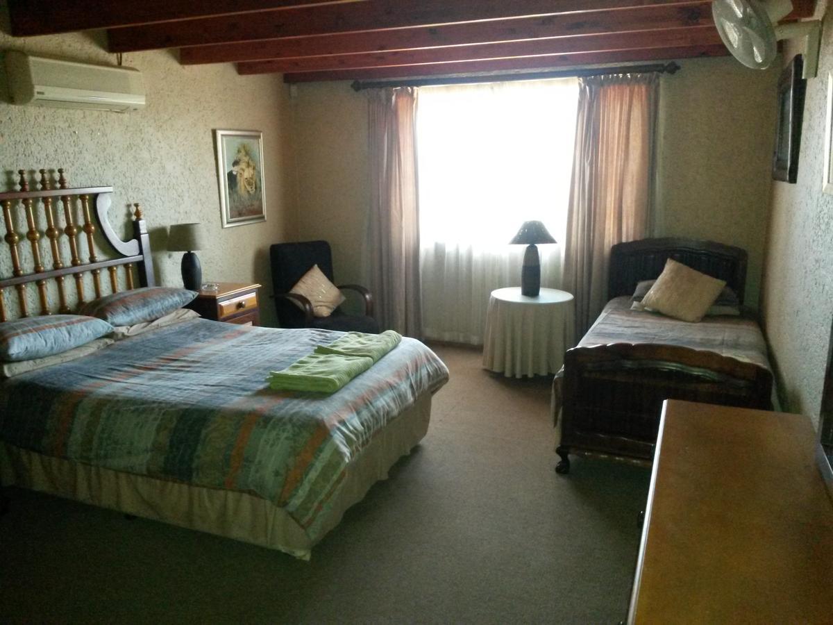 Benlize Lodge Hartbeespoort Quarto foto